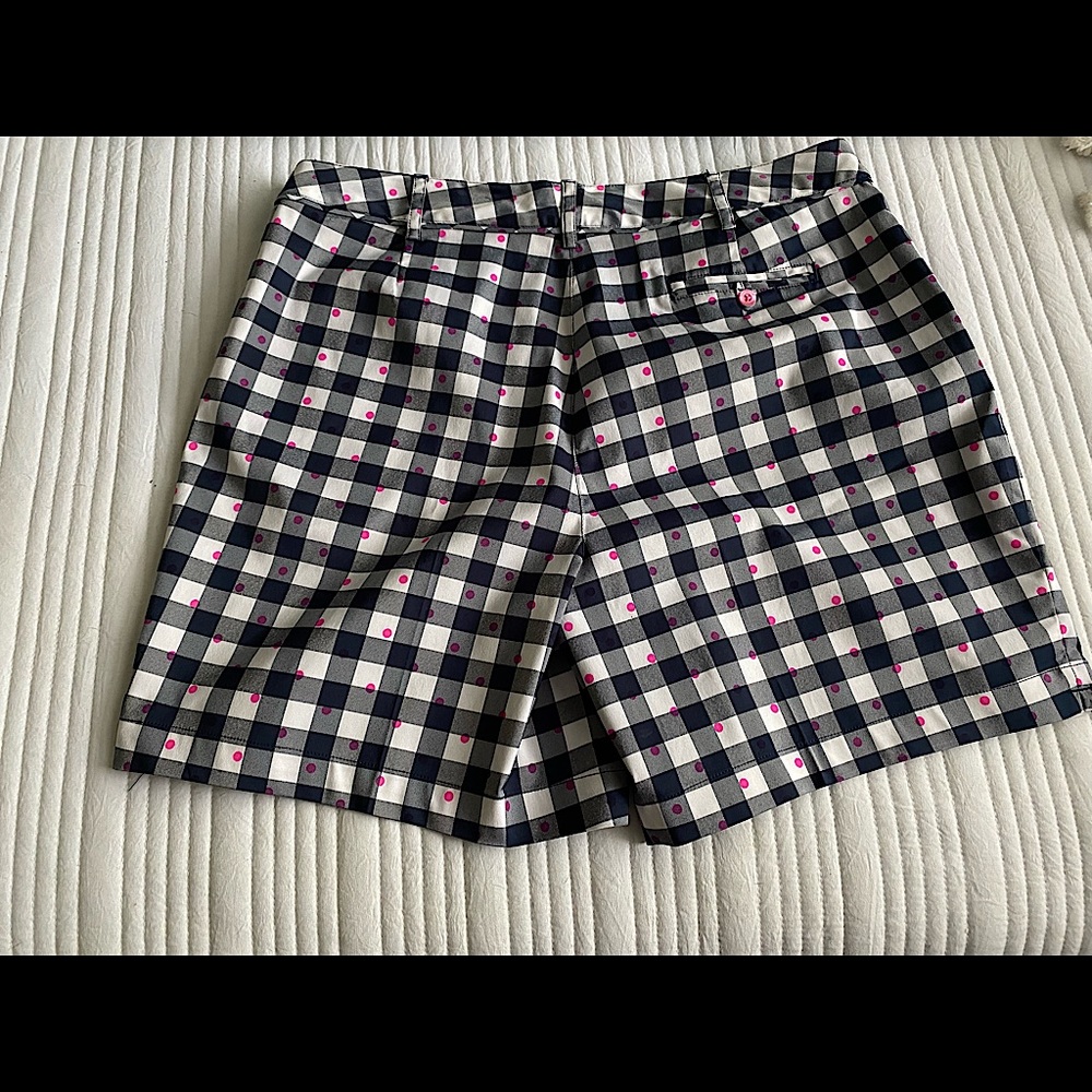 Lady Hagen size 12 golf shorts
